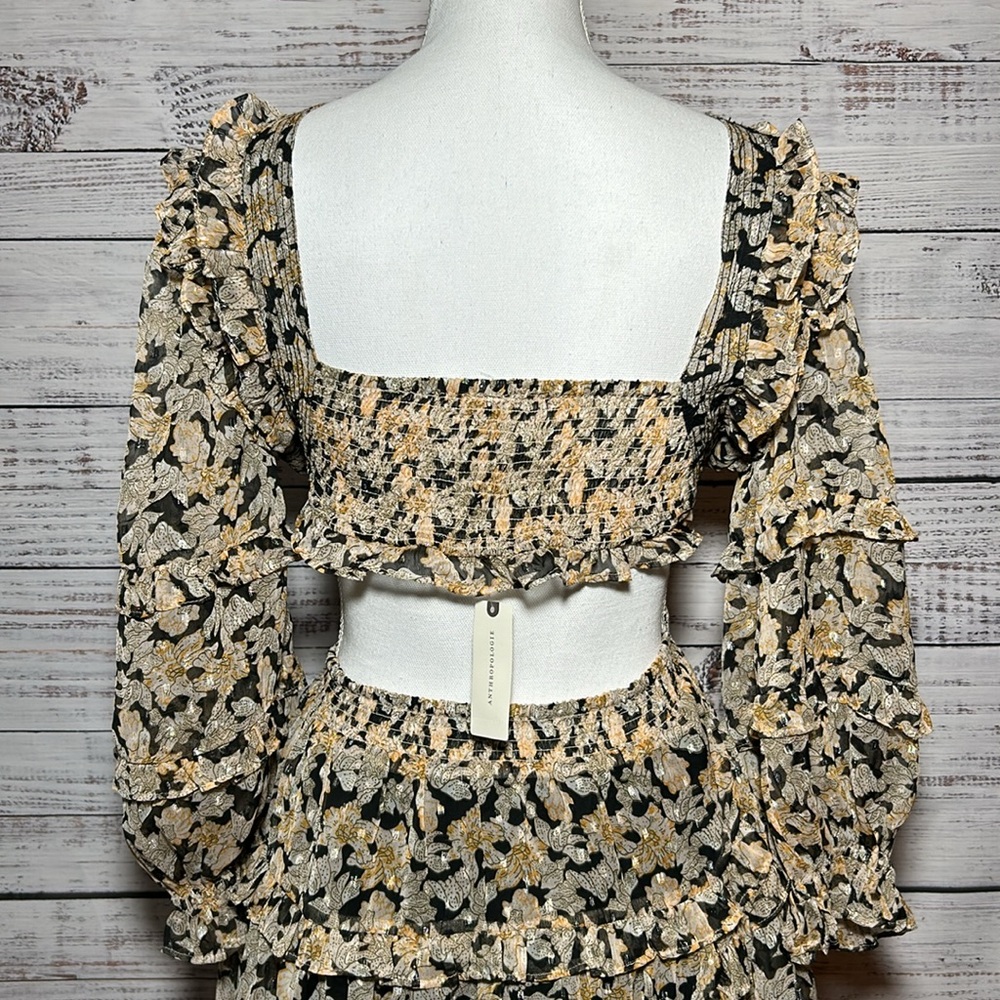 Anthropologie V Neck Ruffle Mini Dress Neutral Motif
Size Small - Picture 14 of 16